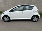 Toyota Aygo 1.0i Euro5 128.000 km volledig logboek, Voorwielaandrijving, Stof, 50 kW, Zwart