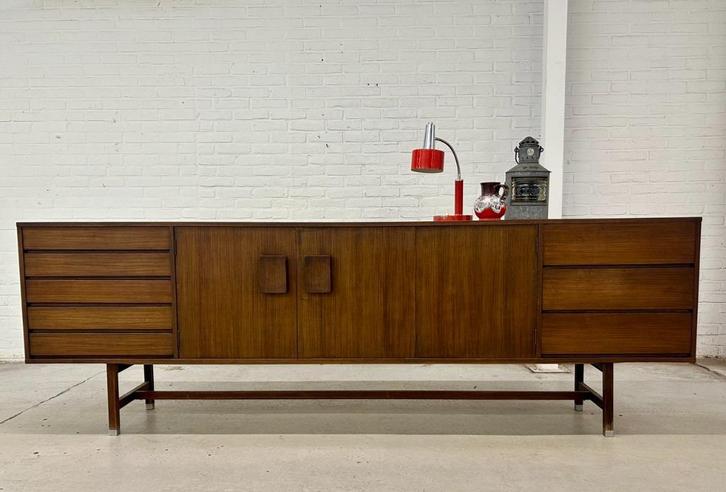 Inger 250 dressoir Inger Klingenberg voor Fristho Franeker, Huis en Inrichting, Kasten | Dressoirs, Verzenden