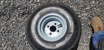 jante et pneu remorque beschikbaar voor biedingen