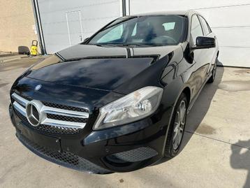 Mercedes-Benz A180 | NAVIGATIE | TOPSTAAT | 121 000KM beschikbaar voor biedingen