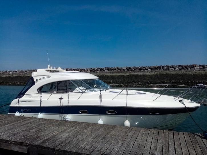 Bavaria Sport 33 HT, Watersport en Boten, Motorboten en Motorjachten, Zo goed als nieuw, Polyester, 9 tot 12 meter, Benzine, Binnenboordmotor