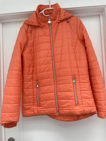 Zomerjas Clarina beschikbaar voor biedingen