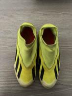 Adidas voetbalschoen maat 34, Ophalen of Verzenden, Zo goed als nieuw, Schoenen
