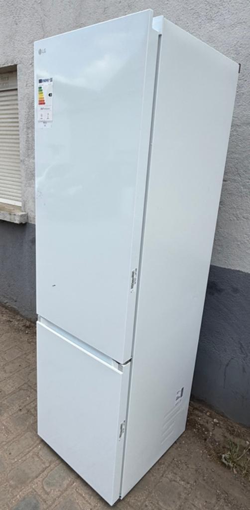 LG frigo grand volume Blanc -No frost /WI-FI/H.203cm./ A+++, Elektronische apparatuur, Koelkasten en IJskasten, Nieuw, Met aparte vriezer