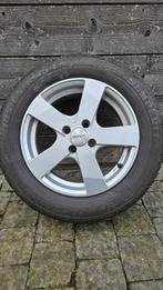 Aluminium velgen  4x100 naafdiameter 56,6 met winterbanden., Auto-onderdelen, Ophalen, Gebruikt, 15 inch, Banden en Velgen