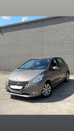 Peugeot 208 153000, Auto's, Peugeot, Voorwielaandrijving, Euro 5, Stof, Zwart