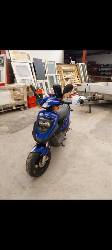 Scooter 50cc classe b comme neuf  beschikbaar voor biedingen