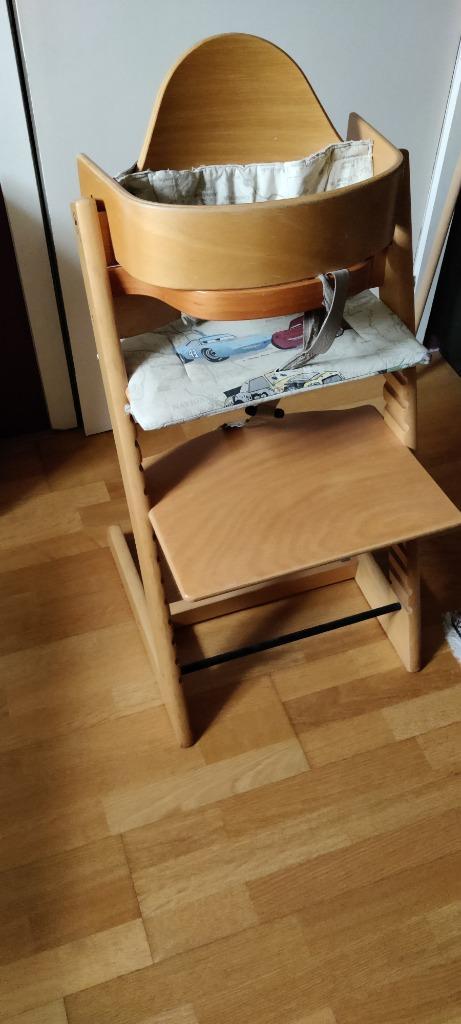 kinderstoel, meegroeistoel Tripp Trapp, Kinderen en Baby's, Kinderstoelen, Gebruikt, Meegroeistoel, Aanschuifbaar, Gordel(s), Stoelverkleiner