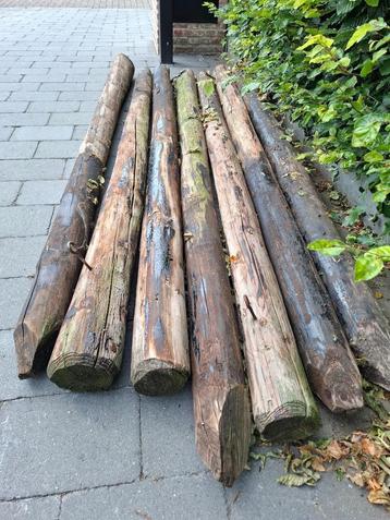 7 weidepalen beschikbaar voor biedingen