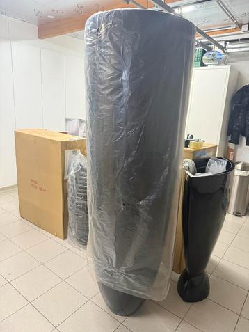 1m 80 hoge decoratievaas!! 110€ euro beschikbaar voor biedingen