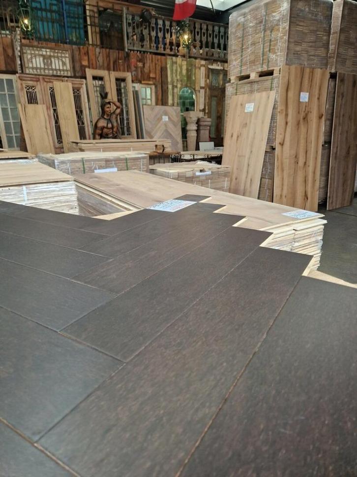 AANBIEDING OP=OP EIKEN VISGRAAT PARKET KANT EN KLAAR GEOLIED, Tuin en Terras, Bloempotten, Nieuw, Overige materialen, Overige vormen
