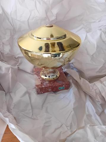 trofee of beker  beschikbaar voor biedingen