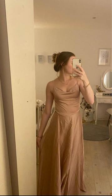 Gala jurk  beschikbaar voor biedingen