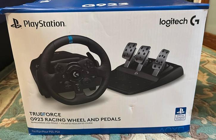 de Racing wheel and pedals G923 logitech, Games en Spelcomputers, Spelcomputers | Sony Consoles | Accessoires, Nieuw, PlayStation 4
