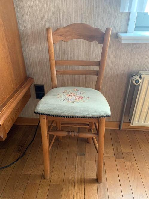 Louis XV stoel, Antiek en Kunst, Antiek | Meubels | Stoelen en Sofa's, Ophalen
