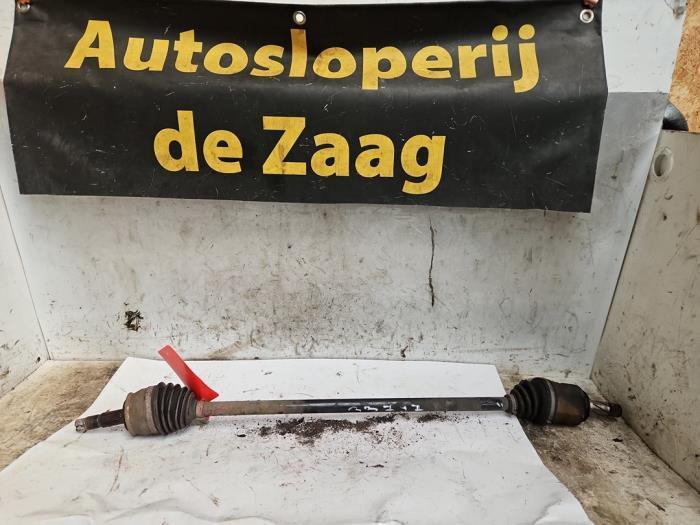 Aandrijfas rechts-voor van een Opel Corsa, Auto-onderdelen, Remmen en Aandrijving, Opel, Gebruikt, 3 maanden garantie, Ophalen of Verzenden