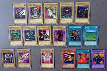 Lot 17 cartes Yu-Gi-Oh! de 1996 - envoi gratuit, Enlèvement ou Envoi, Utilisé