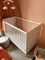 Wit babybed Quax 60 x 120 + Aerosleep matras en toebehoren, Kinderen en Baby's, Babywiegjes en Ledikanten, Ophalen, Gebruikt, Ledikant