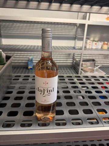L’infini rose beschikbaar voor biedingen