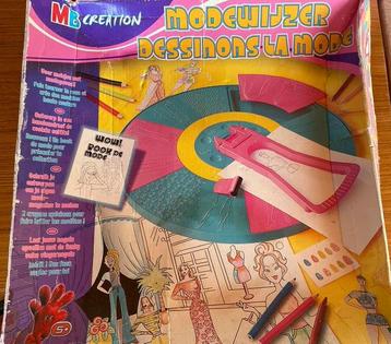 MB Creation Modewijzer 2002 + Barbie weefgetouw Clemontoni beschikbaar voor biedingen