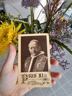 Gedenkkaart Paus Pius XI, Verzamelen, Bidprentjes en Rouwkaarten, Ophalen of Verzenden