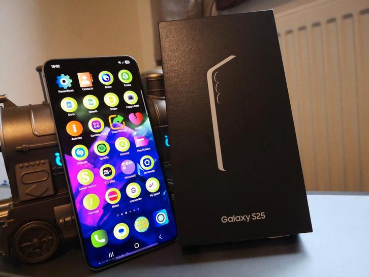 🤙❗️Samsung galaxy s25 titanium 256gb ( Promo ) 🤙❗️, Telecommunicatie, Mobiele telefoons | Samsung, Zo goed als nieuw, Zilver
