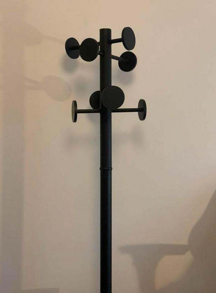 Porte-manteau design ALBA - métal noir mat, Huis en Inrichting, Woonaccessoires | Kapstokken, Zo goed als nieuw, Staande kapstok