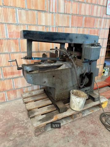 Zaagmachine tot 25x25  beschikbaar voor biedingen