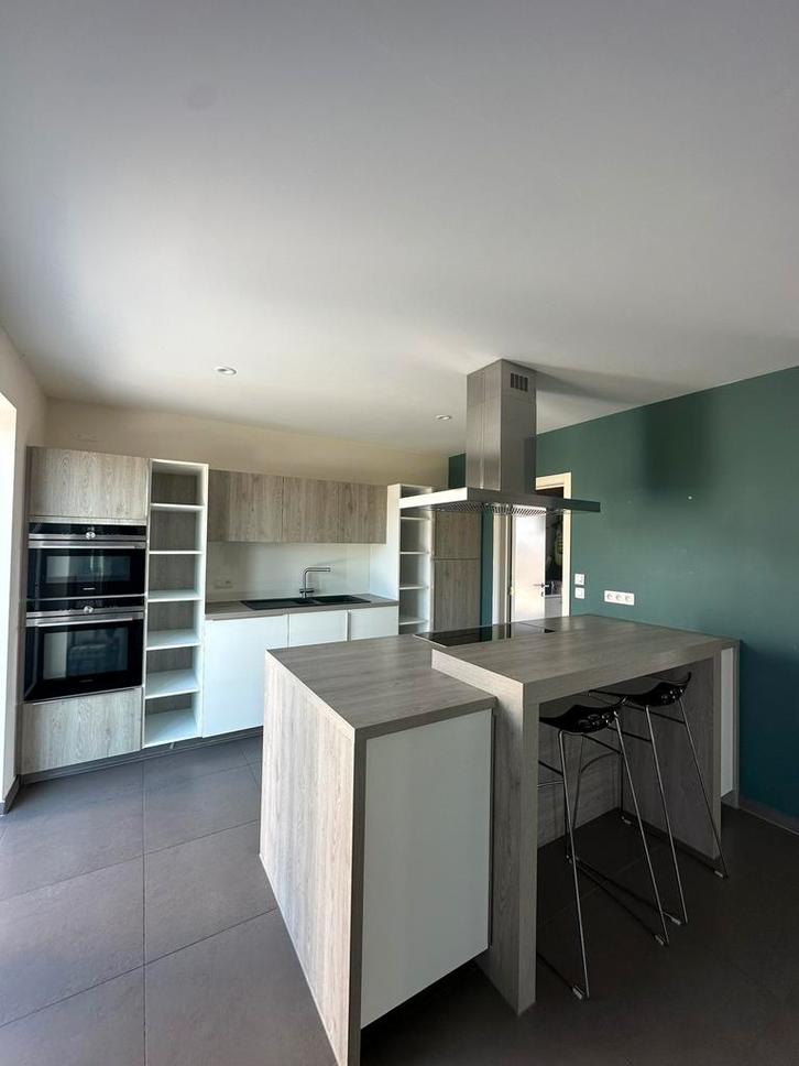 LUXE GLANS KEUKEN + 6 SIEMENS ELECTRO + GEDEMONTEERD, Huis en Inrichting, Keuken | Complete keukens, Zo goed als nieuw, Composiet