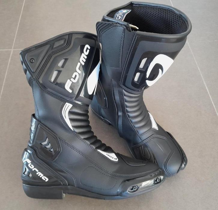 Bottes de moto de sport Forma Freccia homme et femme - 42, Motos, Vêtements | Vêtements de moto, Bottes, Femmes, Hommes, Seconde main