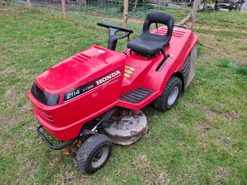 Honda 2114 V-twin 14pk zitmaaier maaier hydrostaat beschikbaar voor biedingen