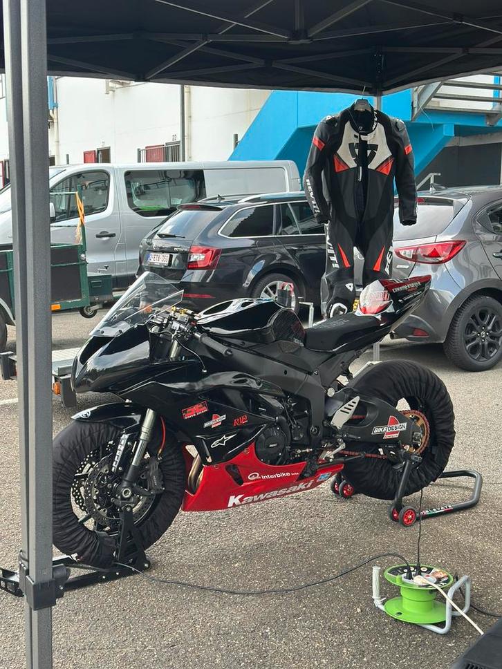 Kawasaki zx6r, Motoren, Motoren | Kawasaki, Particulier, Super Sport, meer dan 35 kW, 4 cilinders, Quickshifter, Sportuitlaat