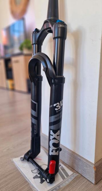  FOX 34 performance 2PosGrip NEUVE ! beschikbaar voor biedingen