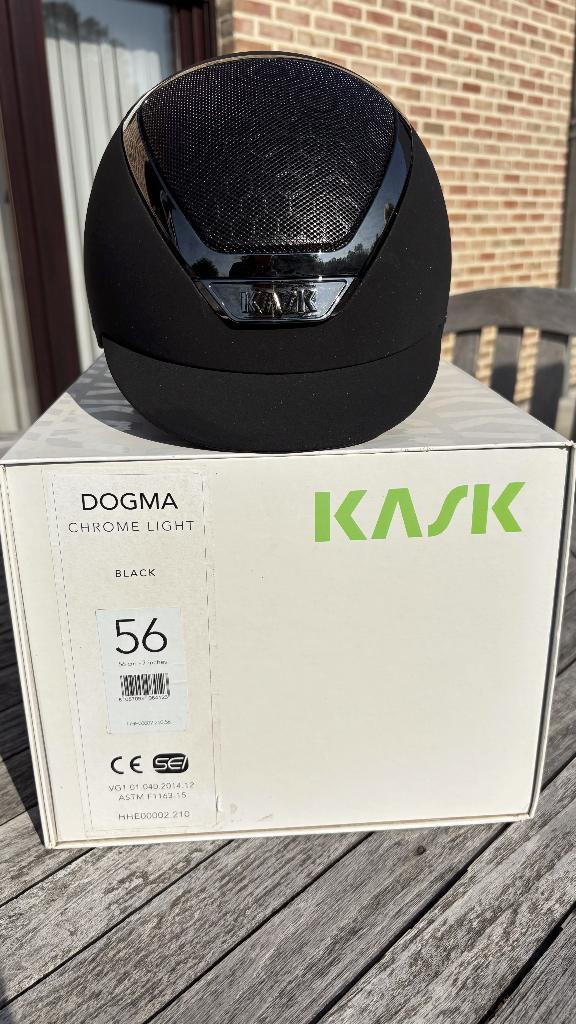 KASK Dogma chrome light – black, Dieren en Toebehoren, Paardrijkleding, Zo goed als nieuw, Dames, Cap, Ophalen of Verzenden