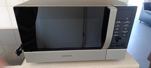 Magnetron Samsung CE 107 M, Huis en Inrichting, Keuken | Keukenbenodigdheden, Gebruikt, Ophalen