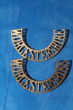 Britse schoudertitels, Enlèvement ou Envoi, Armée de terre, Emblème ou Badge