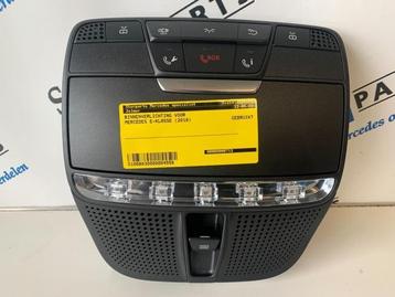 Binnenverlichting voor van een Mercedes E-Klasse beschikbaar voor biedingen