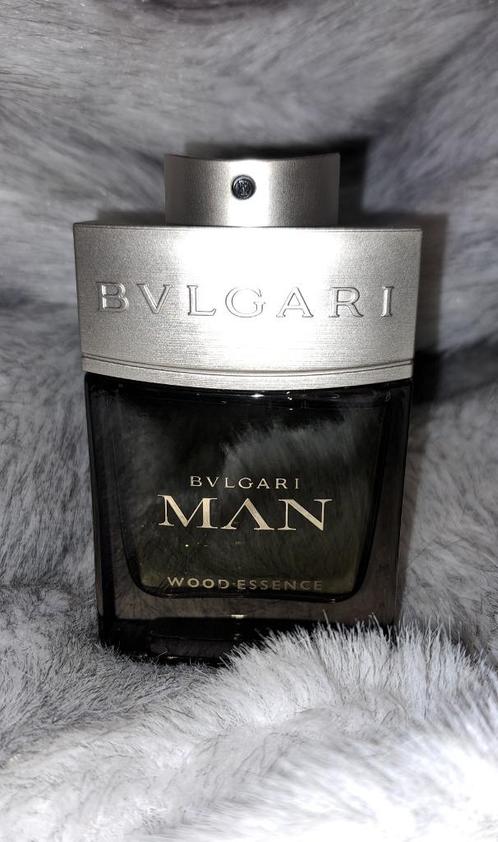 Originele eau de parfum bvlgari man 60 ml, Handtassen en Accessoires, Uiterlijk | Parfum, Zo goed als nieuw, Ophalen