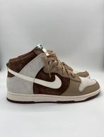 Chocolate Nike Dunk high with box, Overige kleuren, Nike, Ophalen of Verzenden, Zo goed als nieuw