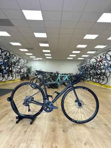 Specialized Tarmac Di2 Carbon Disc Racefiets beschikbaar voor biedingen