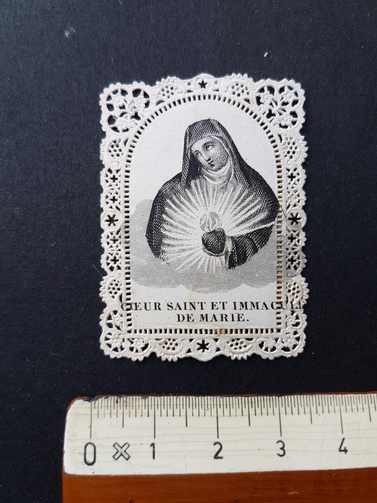 Mini Santje Heiligenprentje met kant Holy card Devotie Maria, Verzamelen, Bidprentjes en Rouwkaarten, Bidprentje, Verzenden