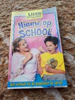 Boek - Lizzie McGuire - Nieuw op School - Jones/Bouwmeester, Boeken, Verzenden, Zo goed als nieuw, Jones/Bouwmeester