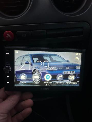 Sony XAV-AX100 autoradio/bluetooth/usb/camera beschikbaar voor biedingen