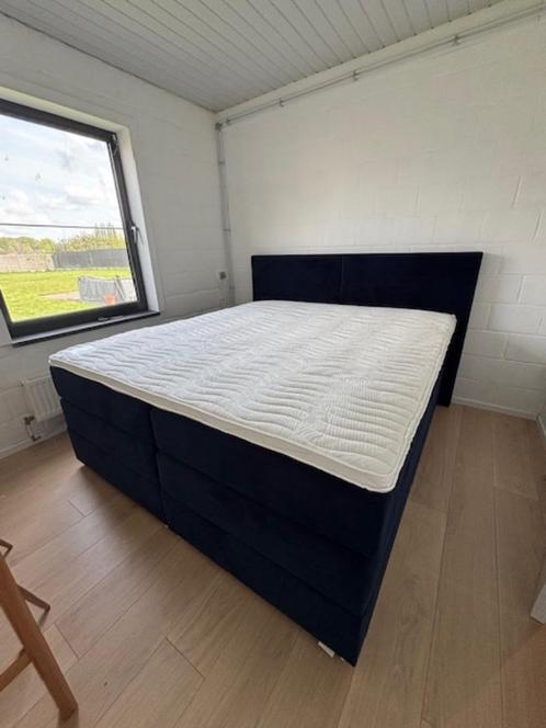 Boxspring MioDormio, Huis en Inrichting, Slaapkamer | Boxsprings, Zo goed als nieuw, 180 cm, 200 cm, Tweepersoons, Blauw, Ophalen