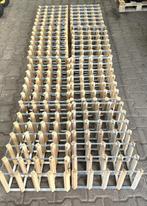 8 wijnrekken à 24 flessen = 192 flessen.Traditional Winerack, 25 bouteilles ou plus, Enlèvement, Utilisé, Bois