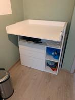 Table a langer ikea, Enfants & Bébés, Chambre d'enfant | Commodes & Armoires, Enlèvement, Comme neuf