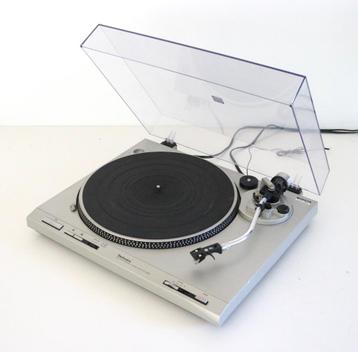 Vintage Technics Direct Drive Automatic Turntable SL-D202 beschikbaar voor biedingen