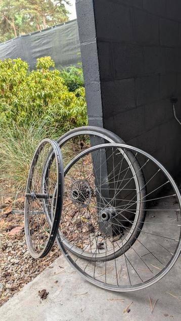 3 Wielen 1 met band 24 inch velgen fiets beschikbaar voor biedingen
