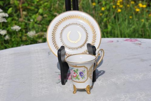 tasse a café de collection  avec sous tasse en porcelaine, Antiquités & Art, Antiquités | Porcelaine, Enlèvement ou Envoi