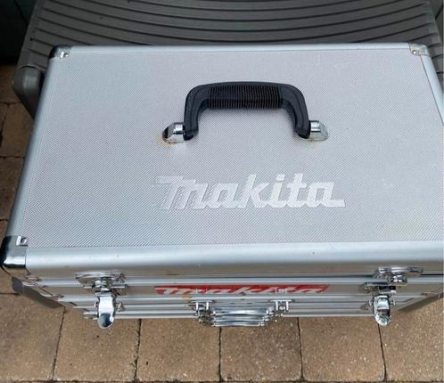 Makita boor-/schroefmachine met toebehoren, Doe-het-zelf en Bouw, Gereedschap | Boormachines, Zo goed als nieuw, Boor- en Schroefmachine